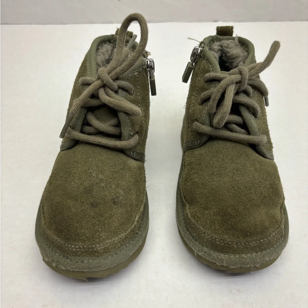 Ugg Kids Olive Suede Lace-Up Boot with Faux Fur size 10 for toddler